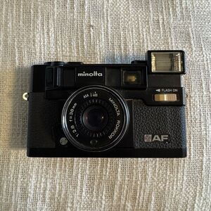 Minolta Hi-Matic AF (1979) Point and Shoot - VINTAGE - GOOD CONDITION - UNTESTED